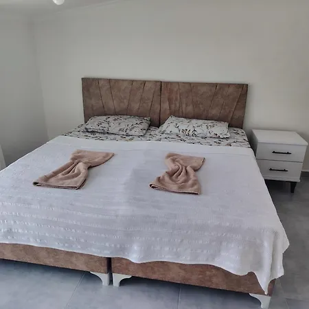Apartment Yes 5 Merkez *